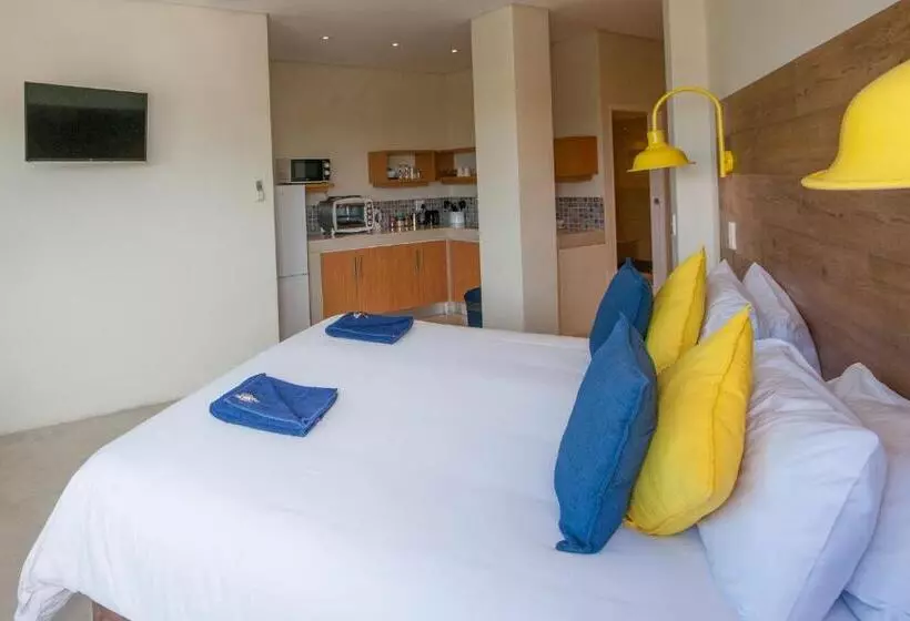プレステージルーム, Plett Beachfront Accommodation
