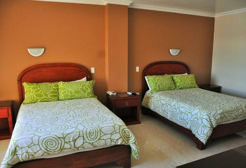 غرفة ديلوكس, Gran Hotel De Lago El Coca