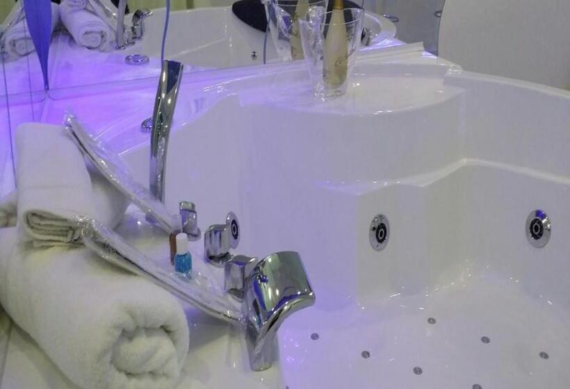 스위트 킹사이즈 침대, Joy