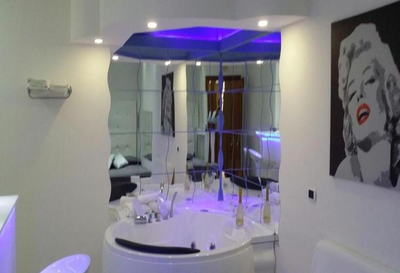 스위트 킹사이즈 침대, Joy