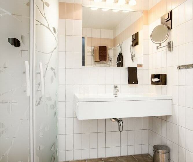 スタンダードルーム, Aronsborgs Konferenshotell