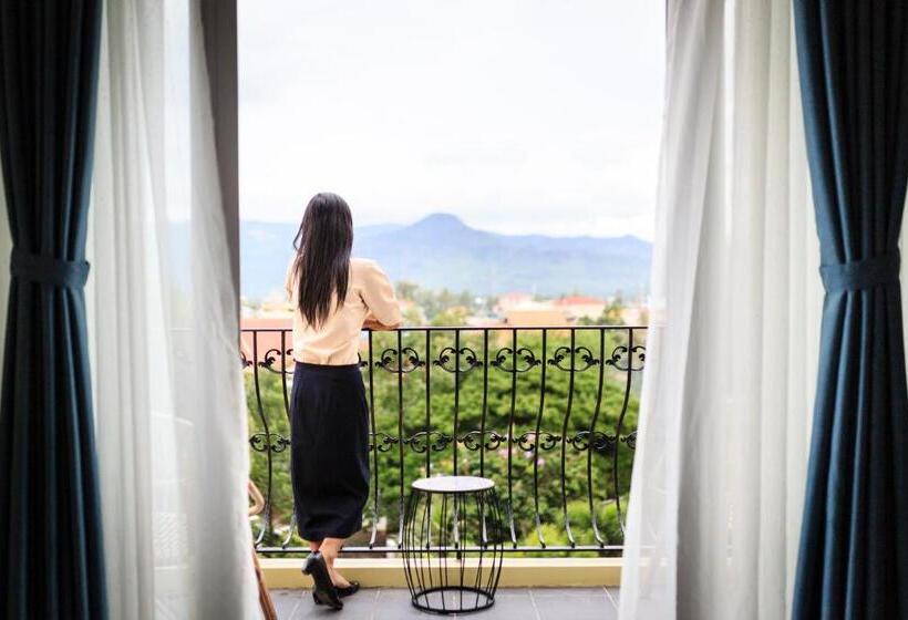 جناح ديلوكس, Boutique Kampot