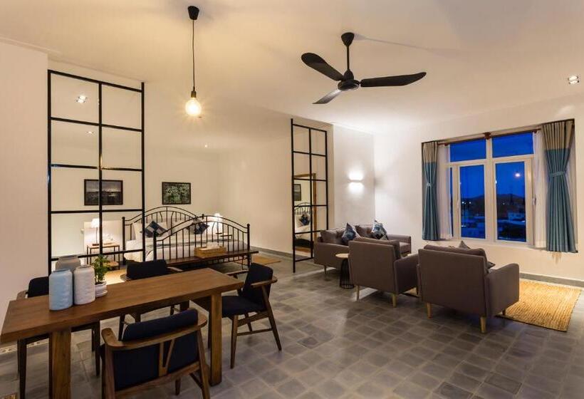 جناح ديلوكس, Boutique Kampot