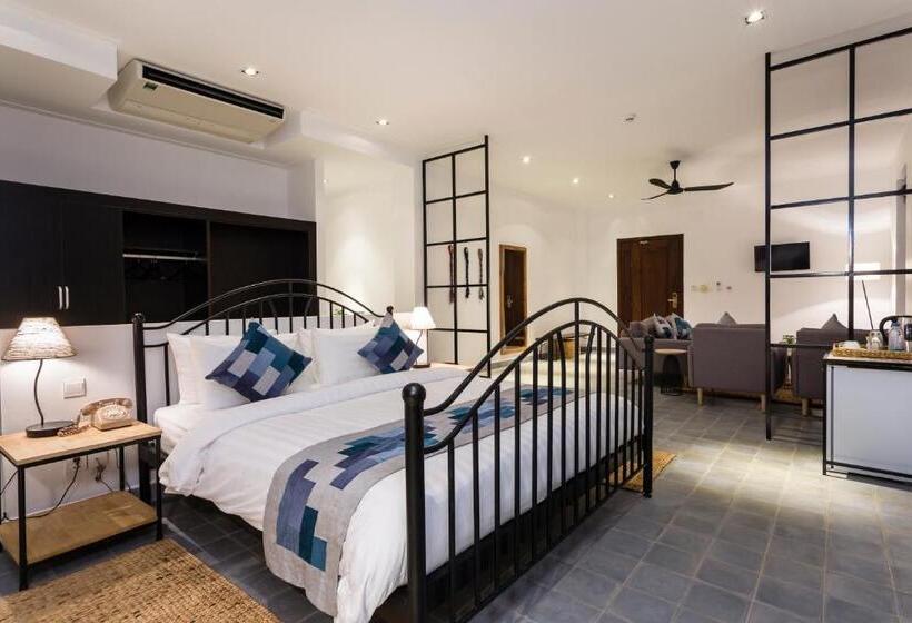 جناح ديلوكس, Boutique Kampot