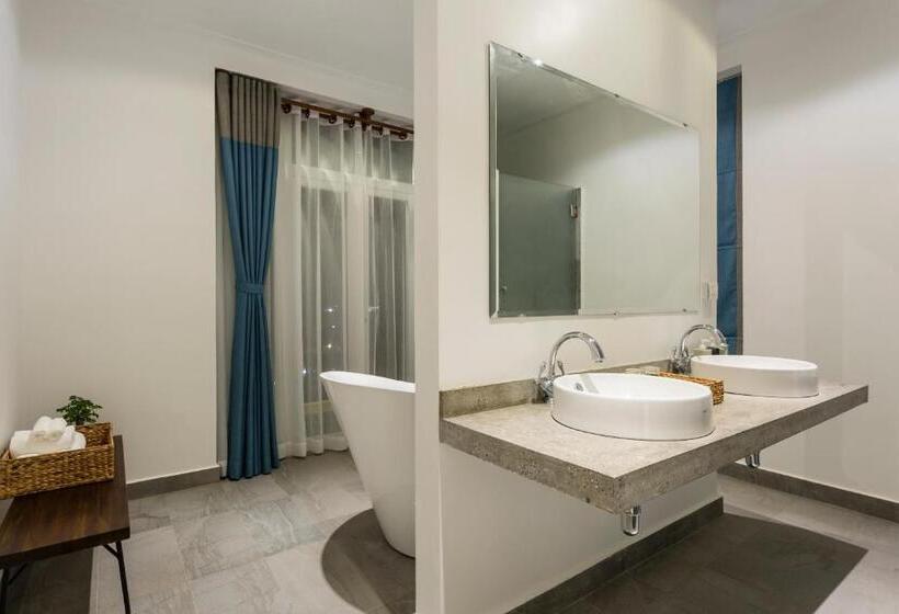 جناح, Boutique Kampot