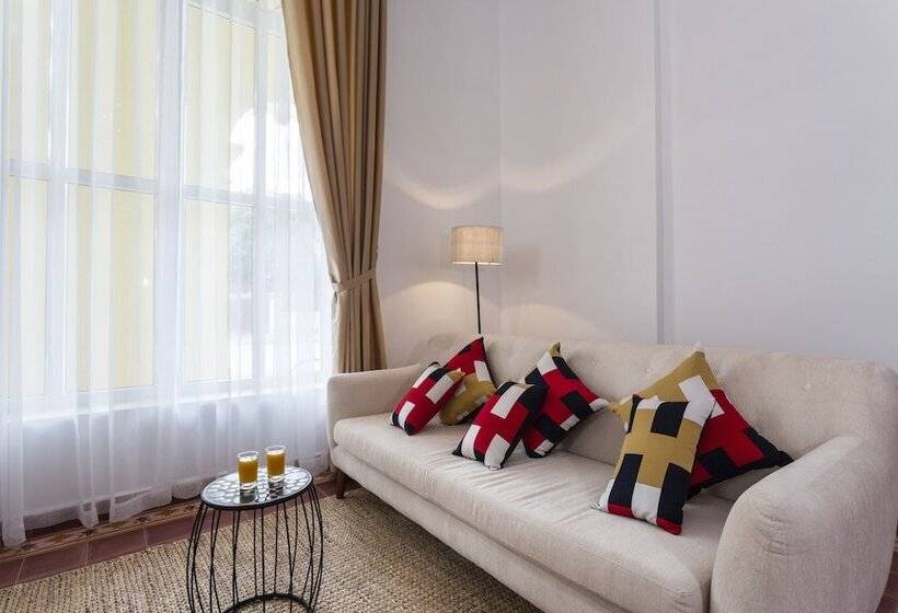 غرفة سوبيريور ثلاثية, Boutique Kampot