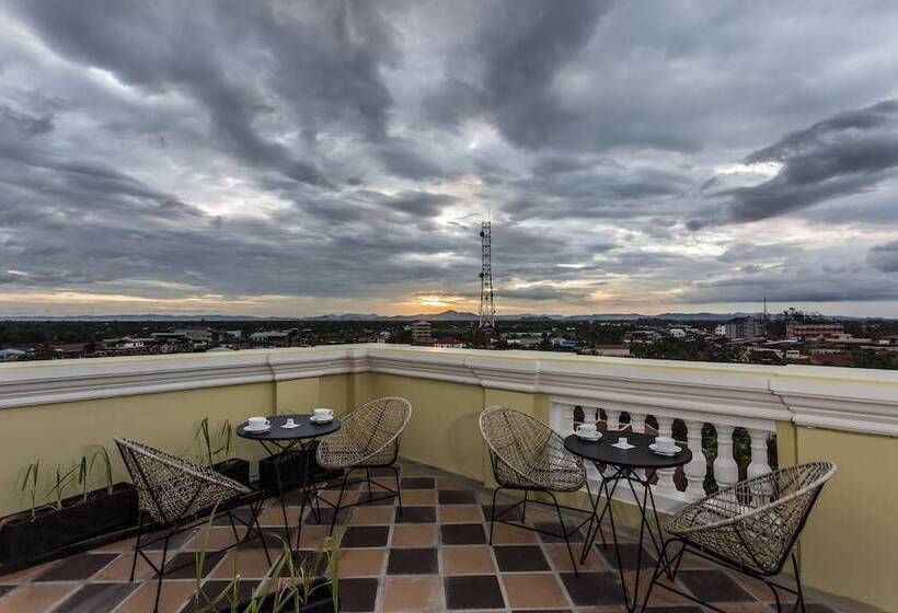 غرفة ديلوكس ثلاثية, Boutique Kampot