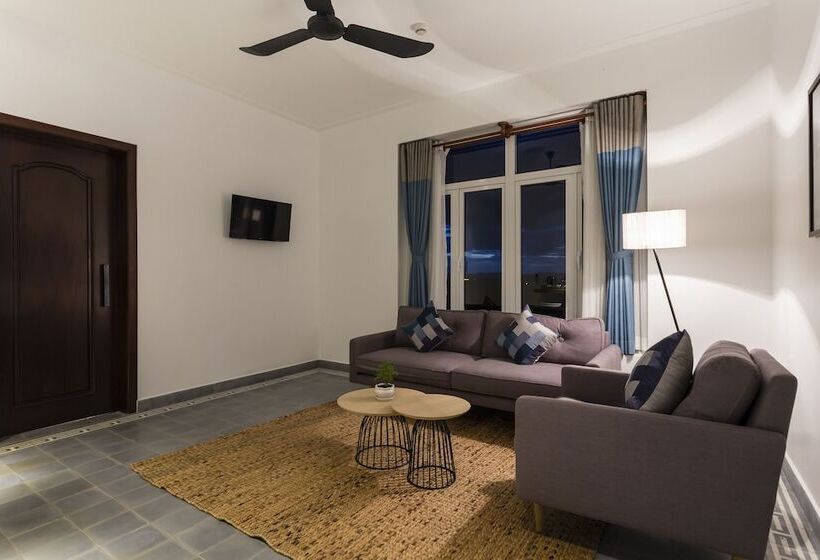 جناح ديلوكس, Boutique Kampot