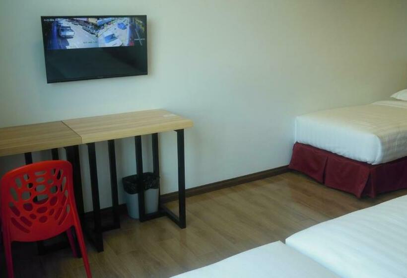 Triple Room Sea View, City Garden