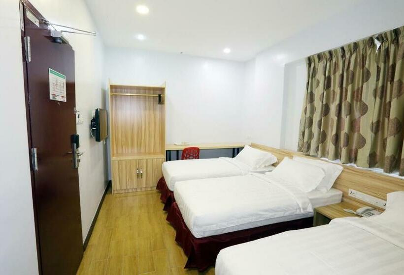 חדר סטנדרט לשלושה, City Garden