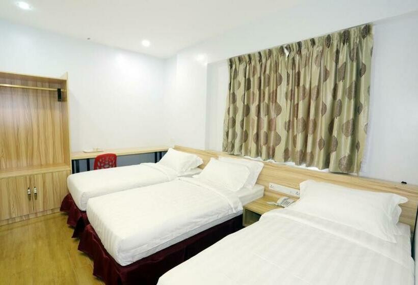 חדר סטנדרט לשלושה, City Garden