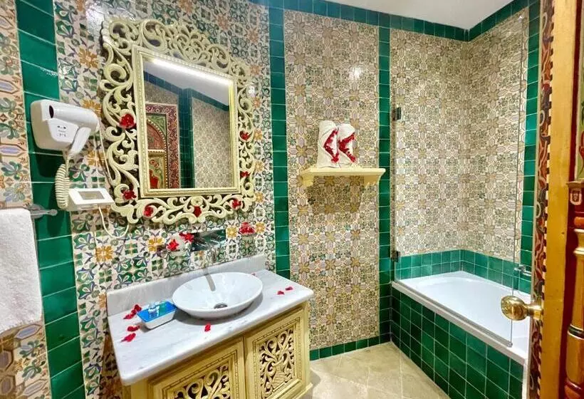 اتاق استاندارد, Royal Victoria Ex British Embassy