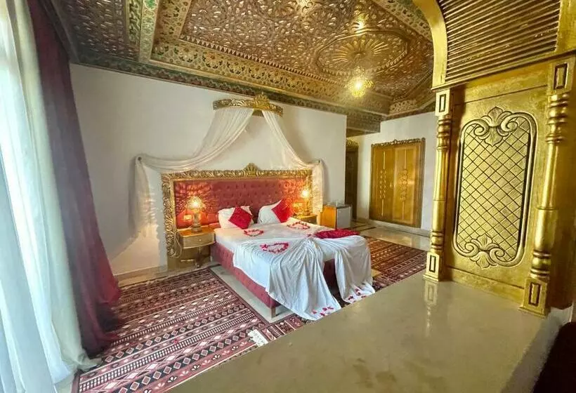 مجموعه ویستا شهر, Royal Victoria Ex British Embassy