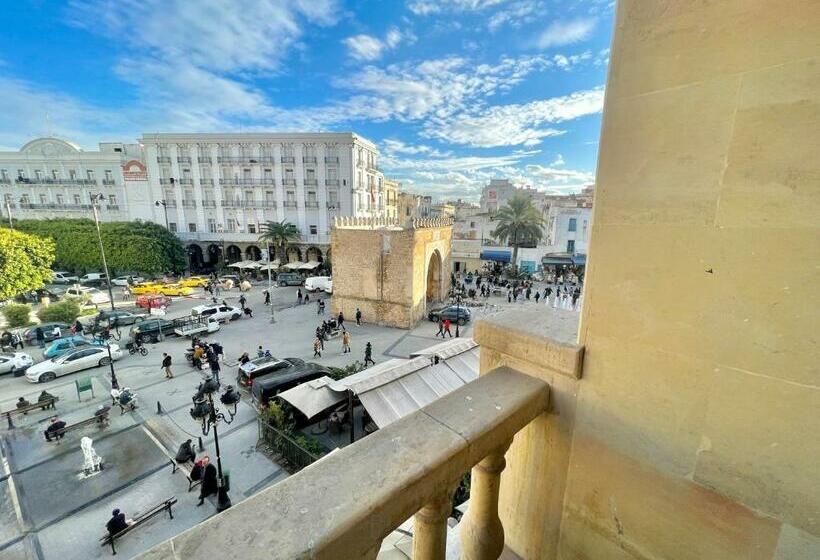 مجموعه ویستا شهر, Royal Victoria   Ex British Embassy