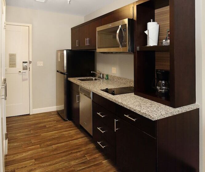 جناح, Towneplace Suites By Marriott Grove City Mercer/outlets