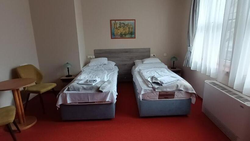 Номер Стандарт, Unicornis