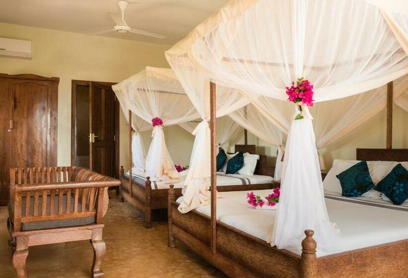 Семейный Номер Вид на Море, Zan View