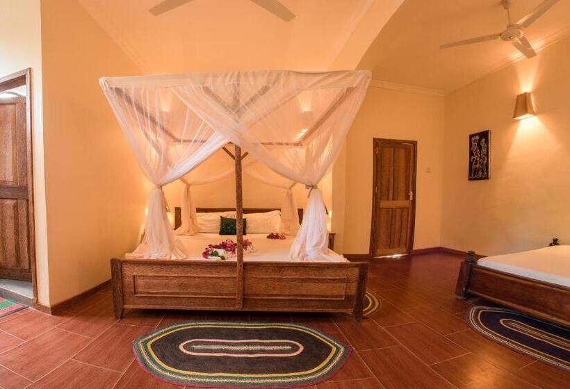 Номер Стандарт Трехместный, Zan View