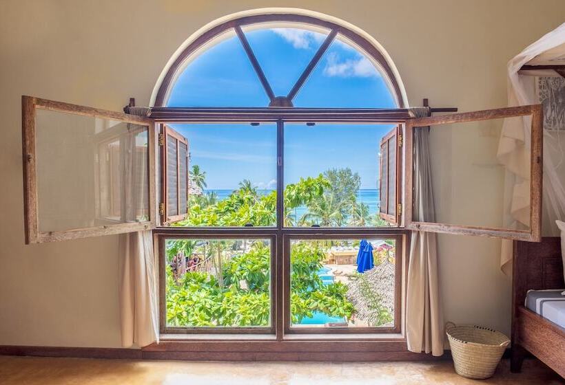 Номер Стандарт Трехместный, Zan View