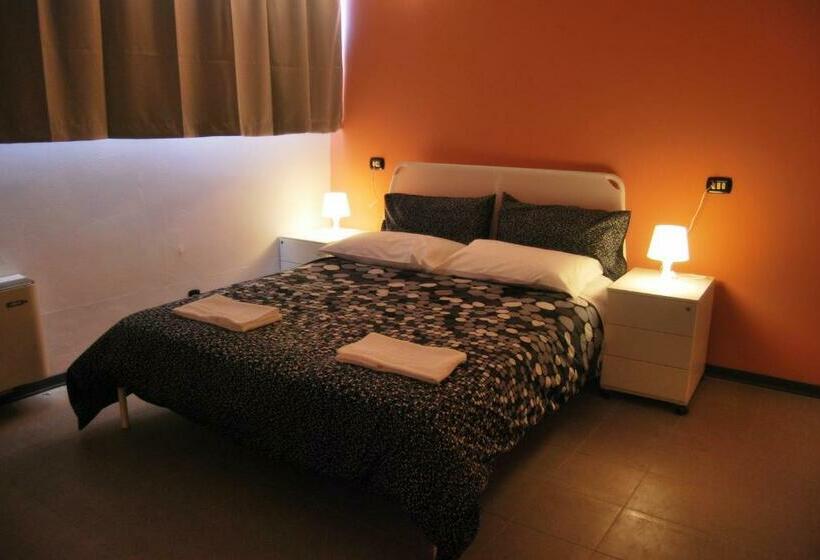 اتاق استاندارد, Mio Hostel