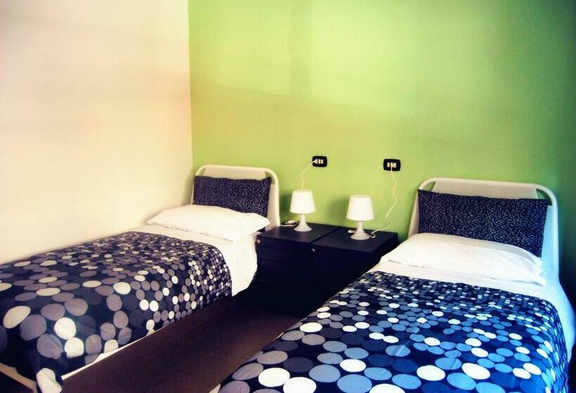 اتاق استاندارد, Mio Hostel