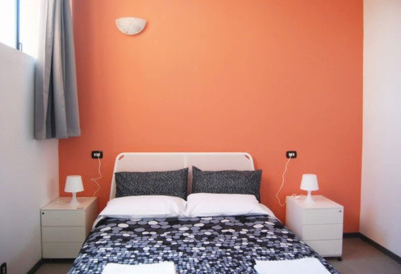 اتاق استاندارد با سرویس بهداشتی مشترک, Mio Hostel