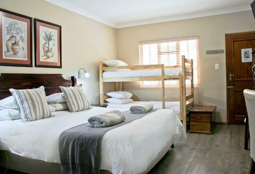 חדר סטנדרט עם מיטת קינג, 17 On Bird Guest House