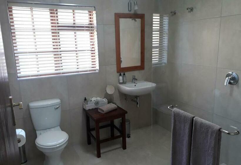 Номер Стандарт, 17 On Bird Guest House