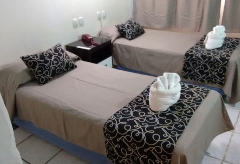 标准间, Plaza Milenium