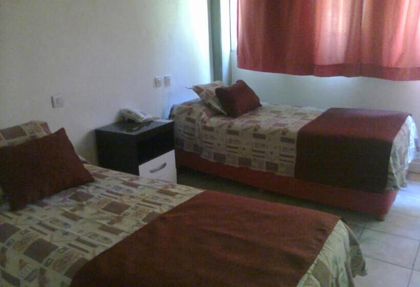 标准间, Plaza Milenium