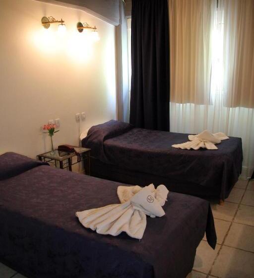 标准间, Plaza Milenium