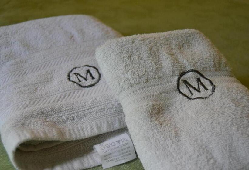 标准三人间, Plaza Milenium