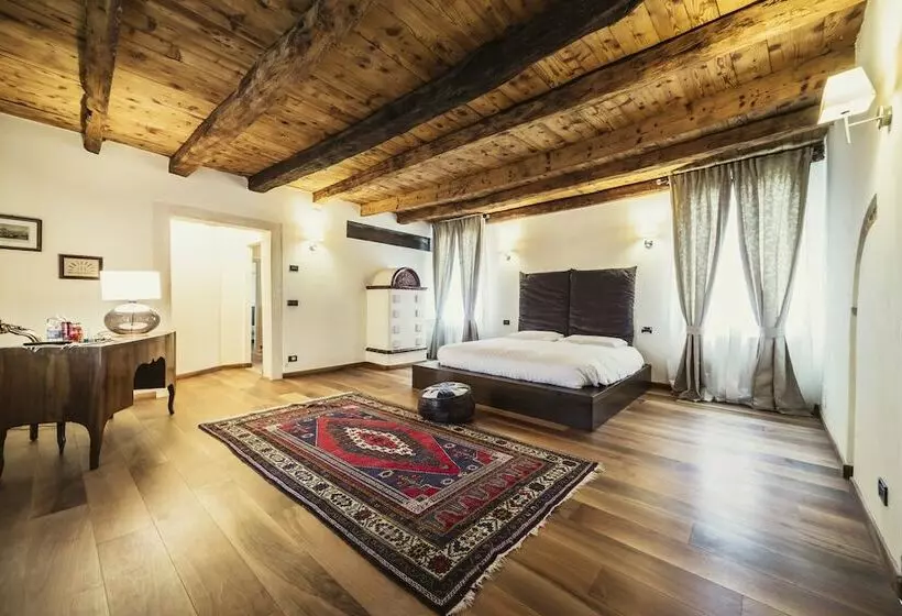 スイート, Relais Villa Gozzi B&b