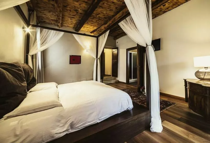 ジュニアスイート, Relais Villa Gozzi B&b