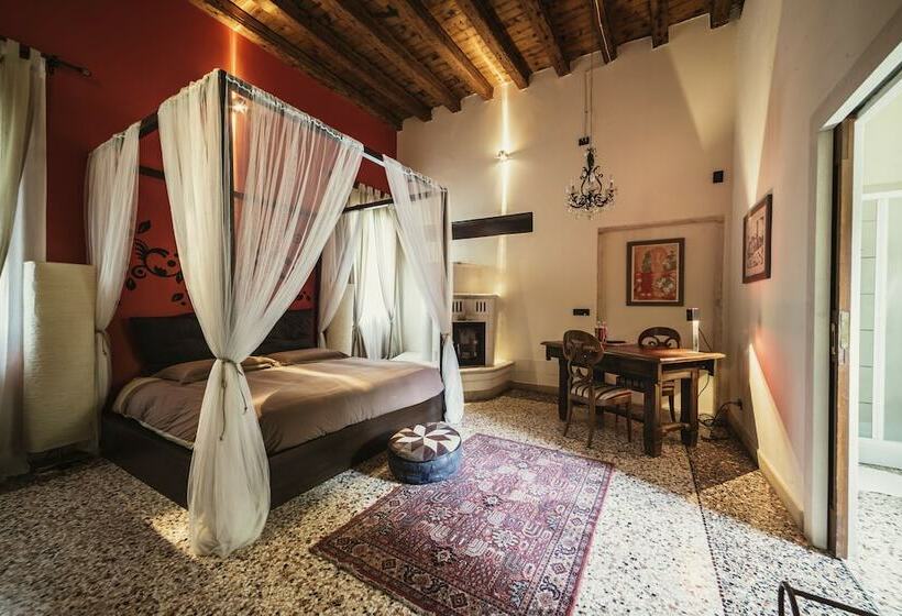 小型套房, Relais Villa Gozzi B&b