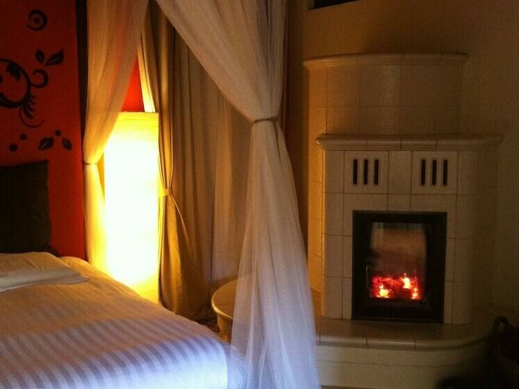 Полулюкс, Relais Villa Gozzi B&b