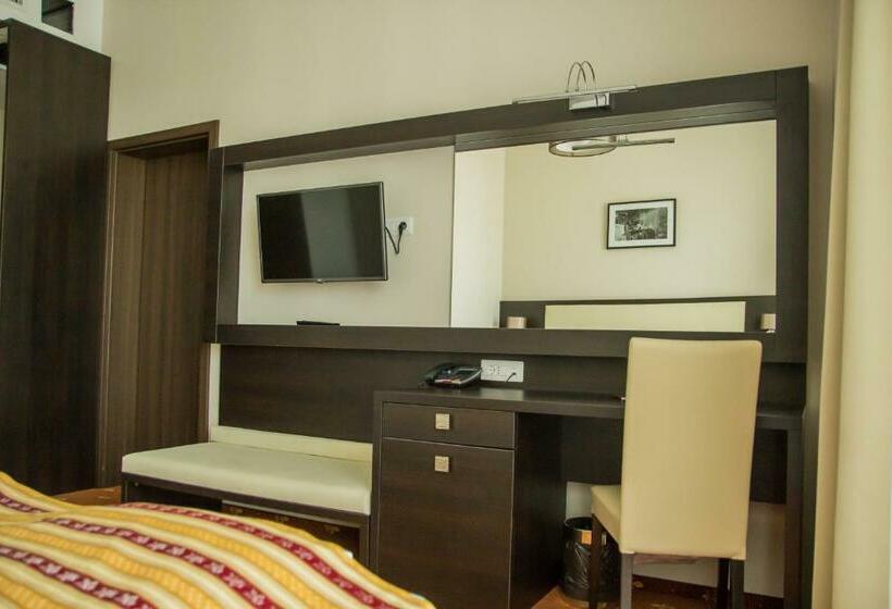 패밀리 스위트, Salis Hotel & Medical Spa