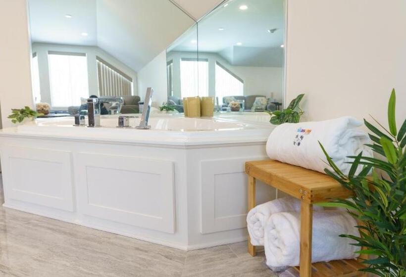 Стандартный Номер Кровать Кинг, Four Seasons For Fun Bed & Breakfast