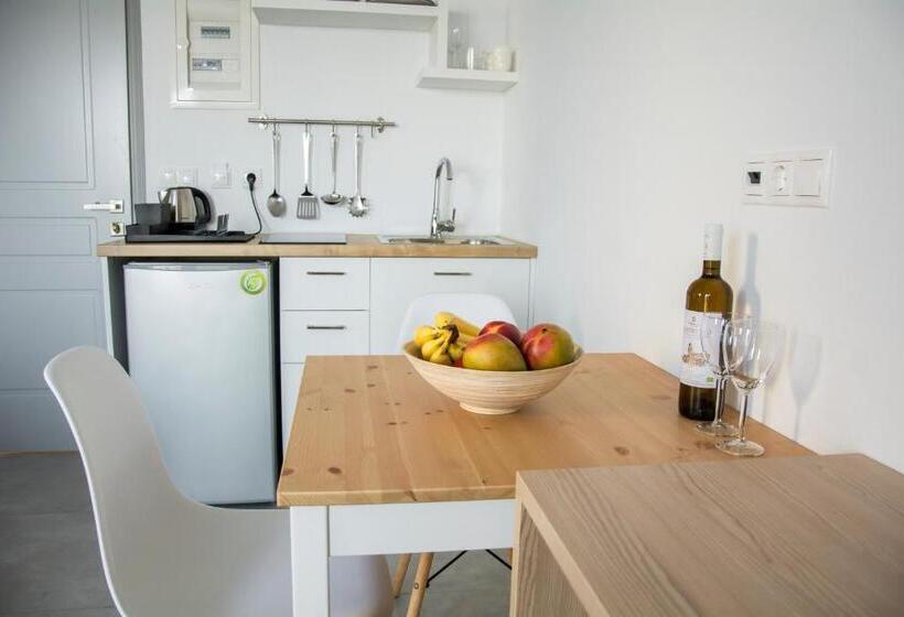 海の見えるスタンダードスタジオ, Ellie Apartments Stalida