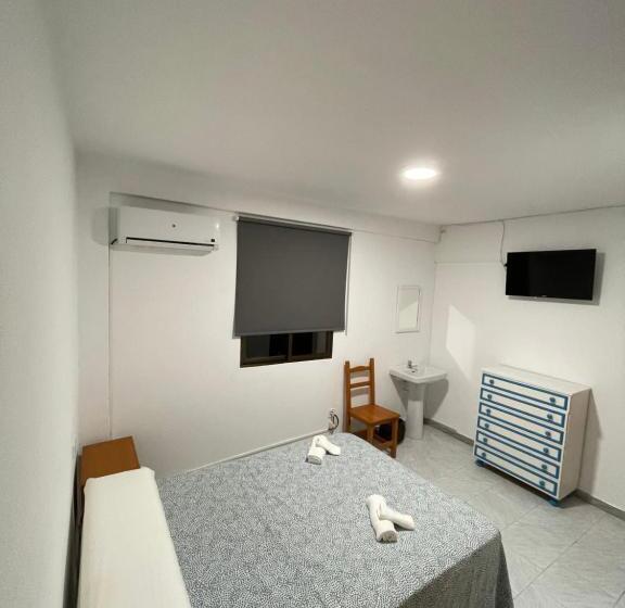 带共用浴室的标准房间, Hostal La Campiña