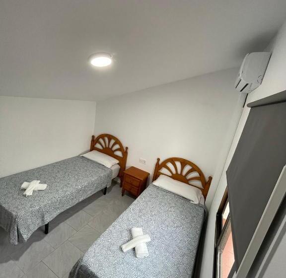 带共用浴室的标准房间, Hostal La Campiña