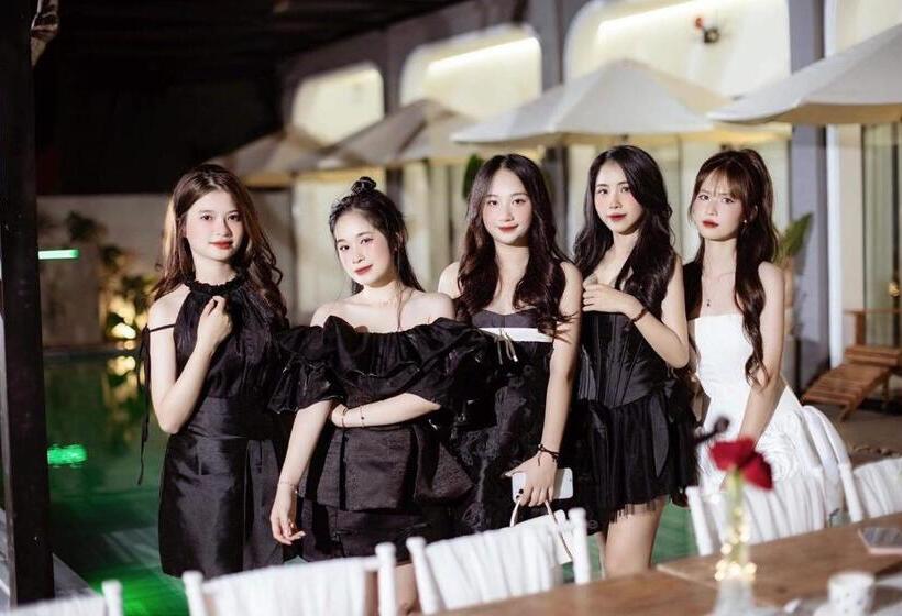 اتاق لوکس, Hoàng Khang Hotel Khách Sạn Buôn Ma Thuột