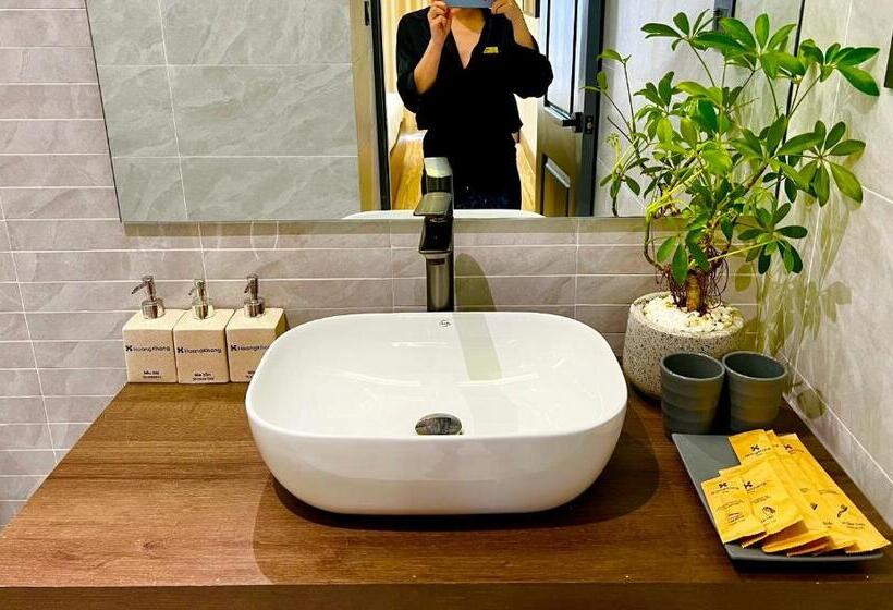 اتاق لوکس, Hoàng Khang Hotel  Khách Sạn Buôn Ma Thuột