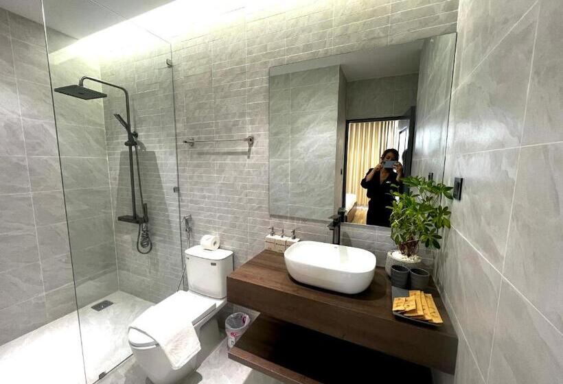 اتاق لوکس خانوادگی, Hoàng Khang Hotel Khách Sạn Buôn Ma Thuột