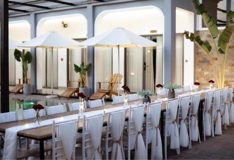 اتاق لوکس خانوادگی, Hoàng Khang Hotel  Khách Sạn Buôn Ma Thuột
