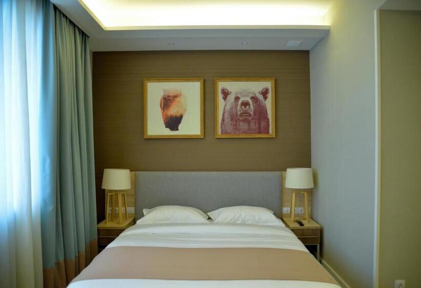 اتاق سوپریور, Green Which