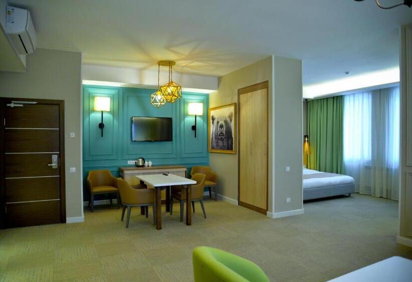 اتاق لوکس, Green Which