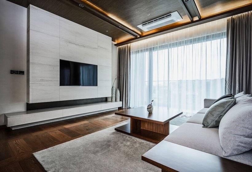 سوئیت پریمیوم, Paraspara Seoul