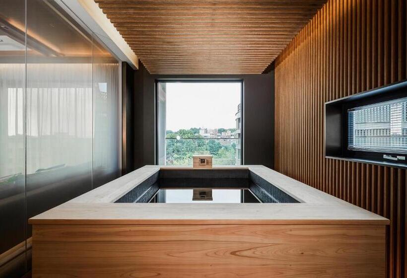 سوئیت پریمیوم, Paraspara Seoul