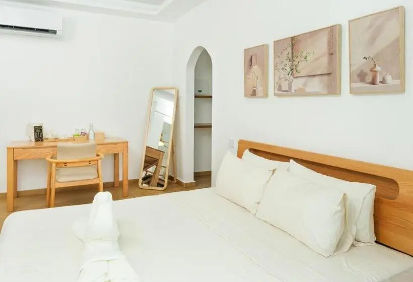 سوییت با چشم‌انداز استخر, Seapearl Of Alona